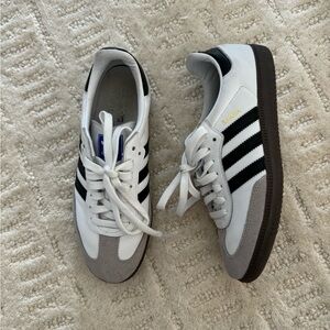Adidas Sambas - White